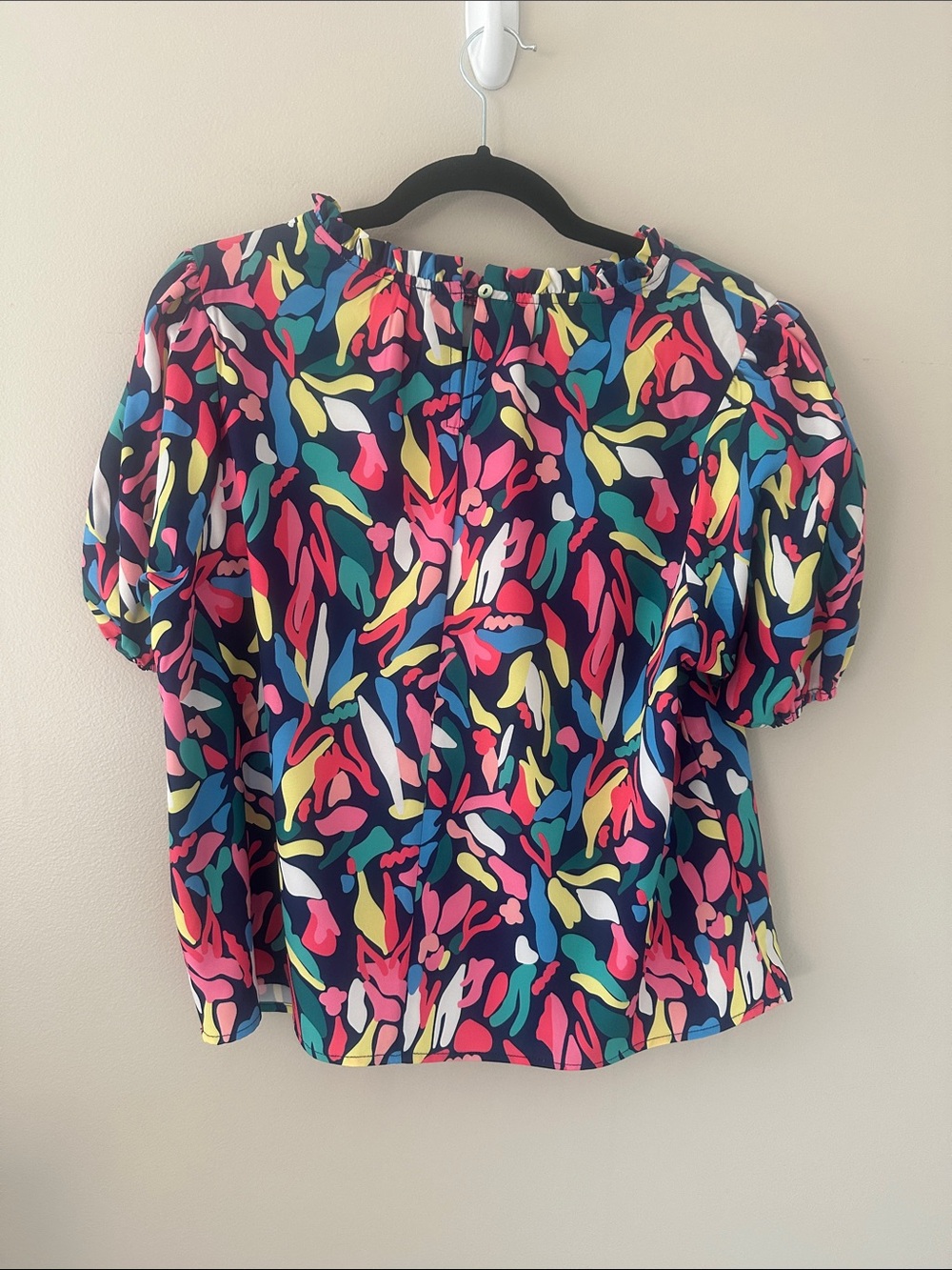 Michelle McDowell Women’s Multicolor Puff Short Sleeve Blouse Top Sz Medium - Picture 2 of 8